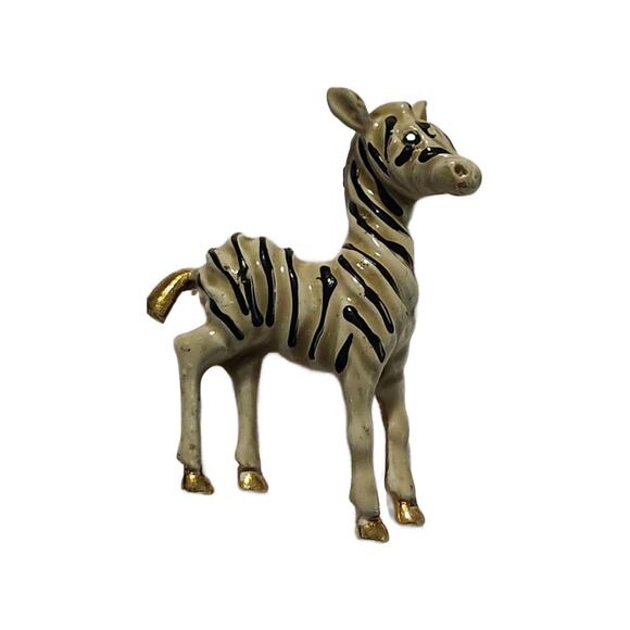 Vintage Enamel Zebra Brooch, Fetish Jewelry, EDS Awareness - Picture 10 of 10